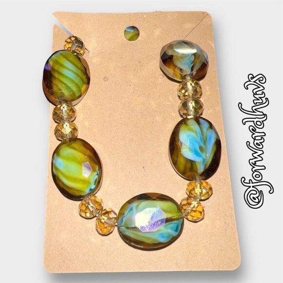 Beautiful Faceted Glass Bead Stretch Bracelet with Handmade Beads - Picture 7 of 8